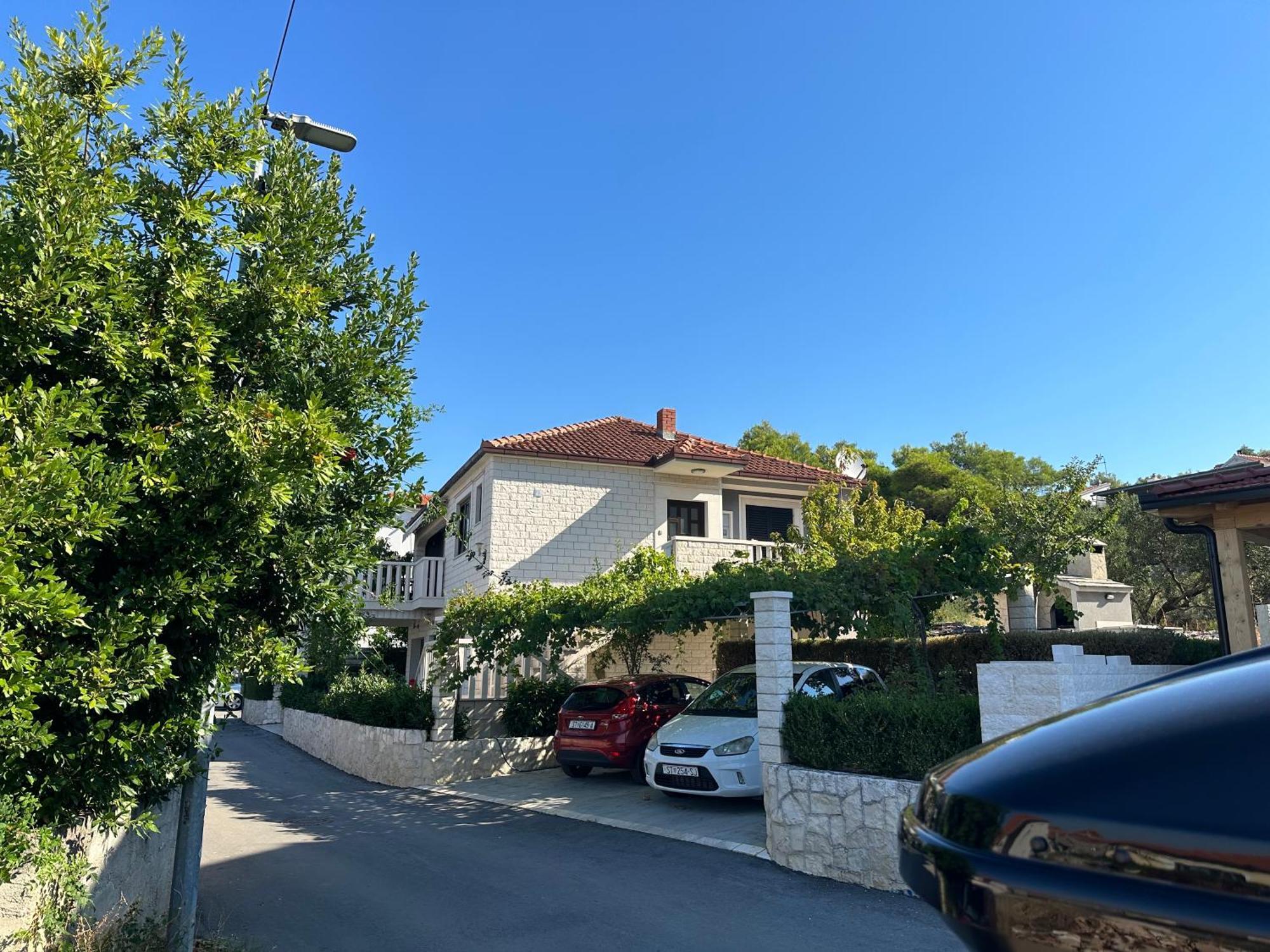 Apartments Mia Okrug Gornji Exterior foto